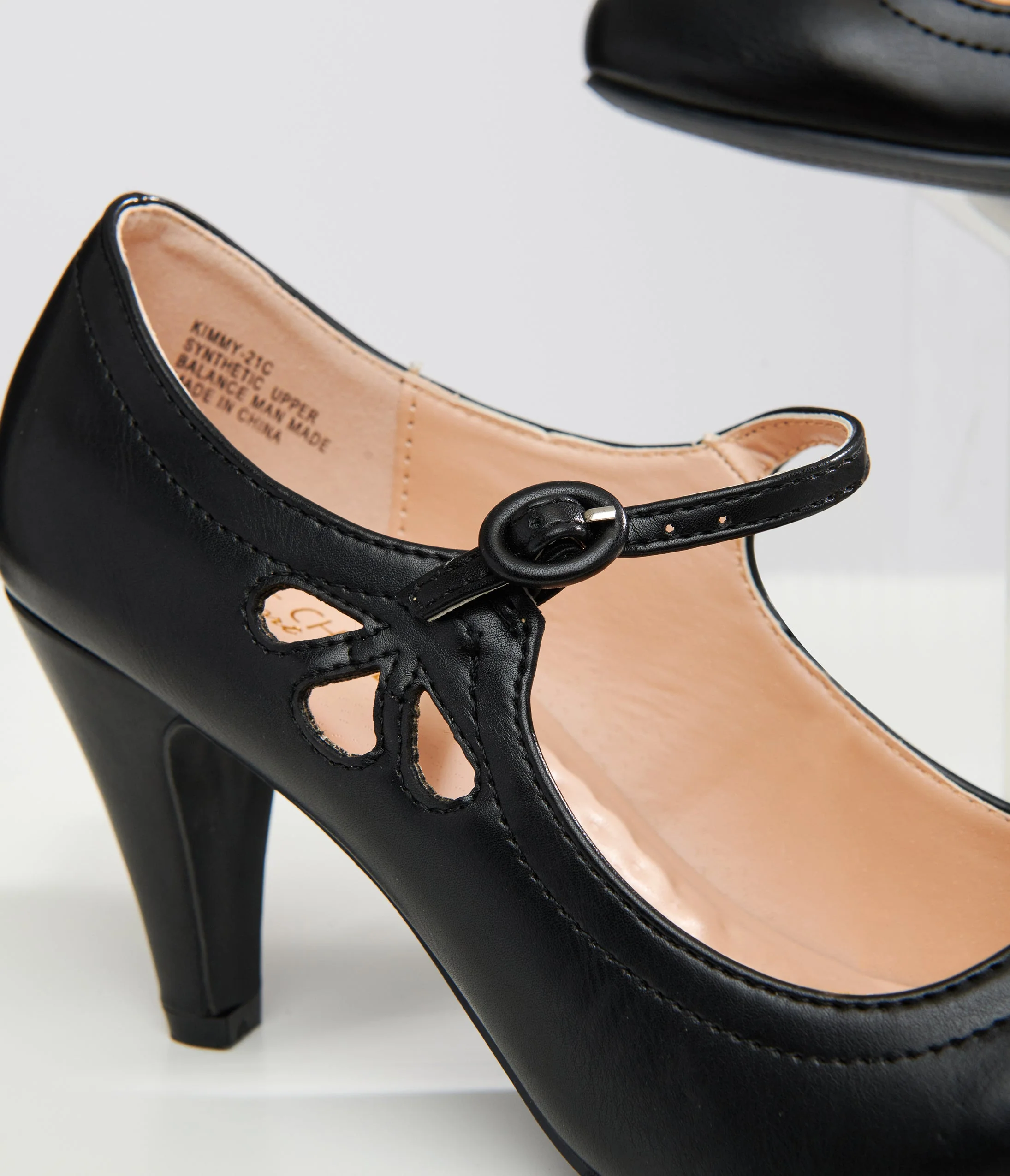 1920s Black Leatherette Mary Jane Heels - Image 2