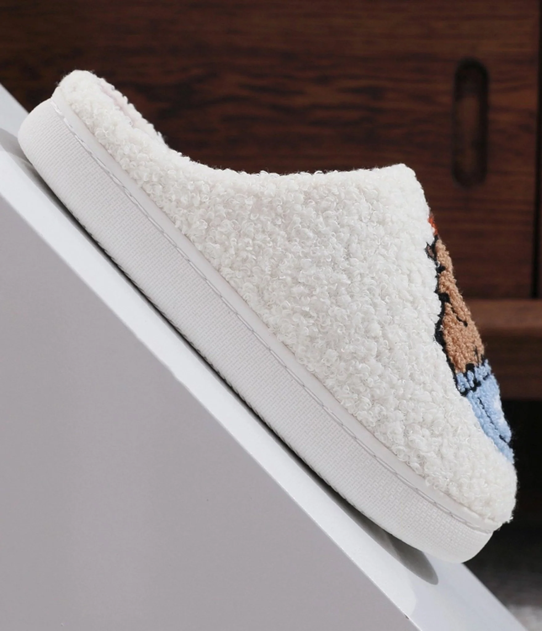 Capybara Embroidered Cotton Slippers - Image 4