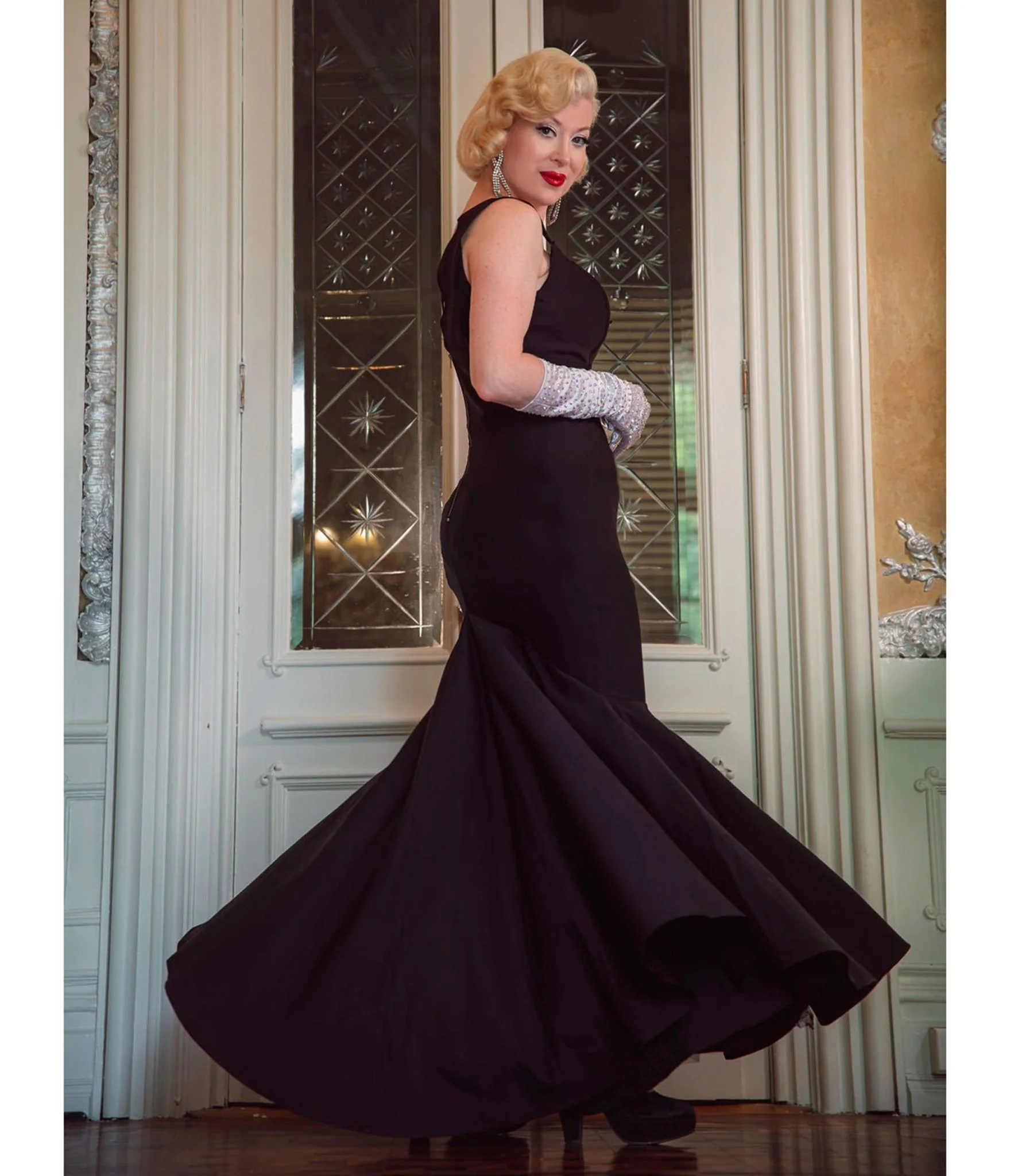 Elle Rebel Black Betty Haynes Gown - Image 3