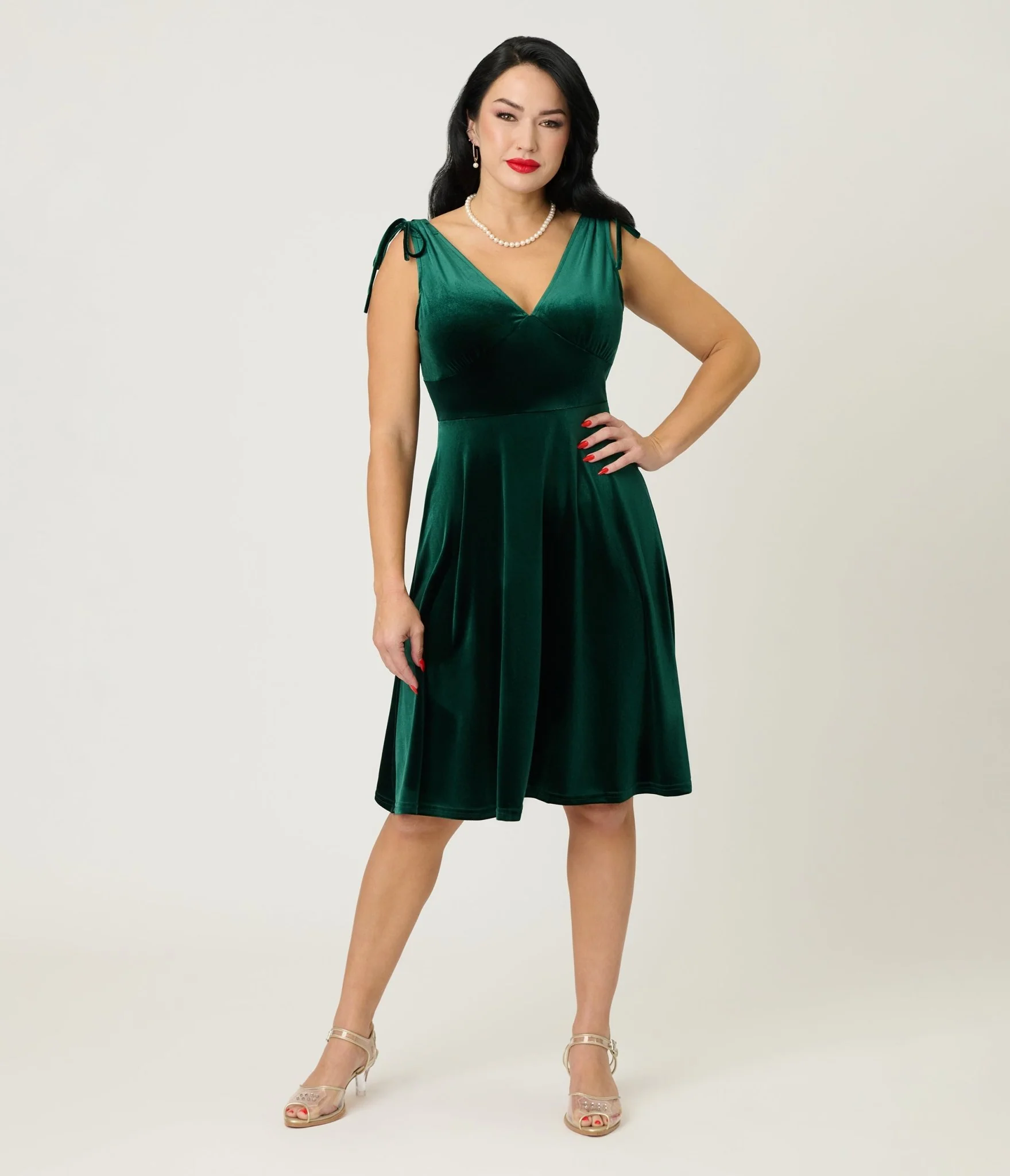 Green Velvet Sleeveless Swing Dress - Image 3