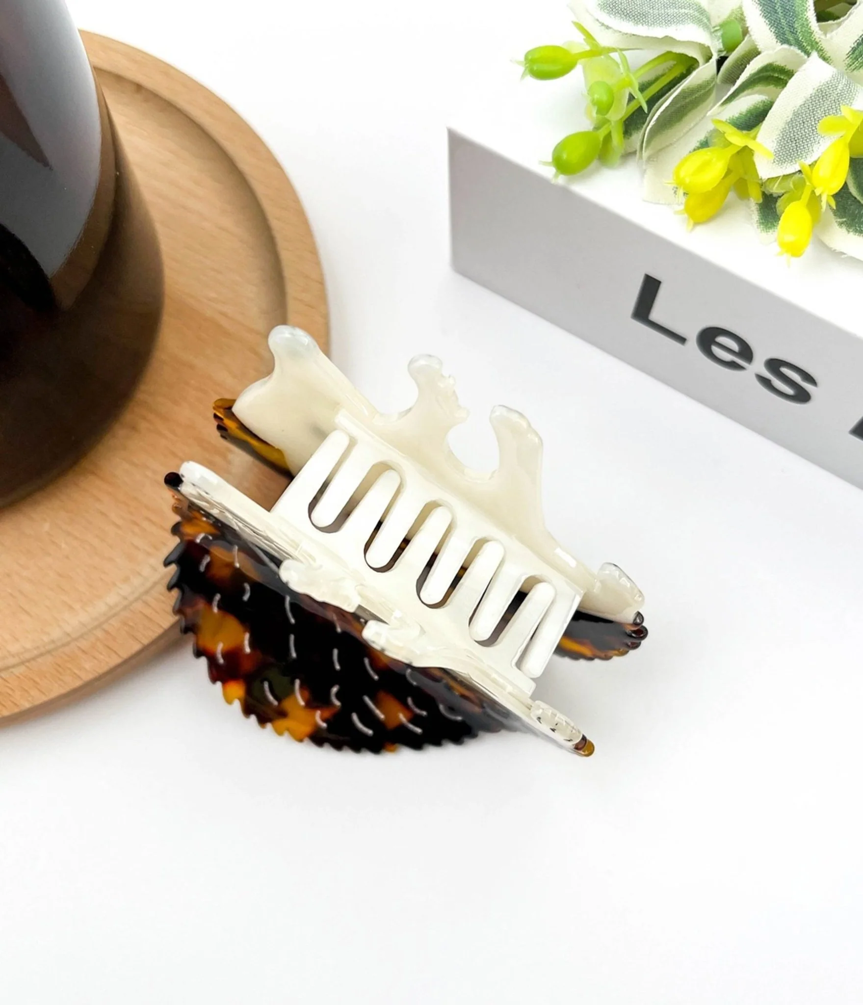 Hedgehog Hair Claw Clip - Image 2