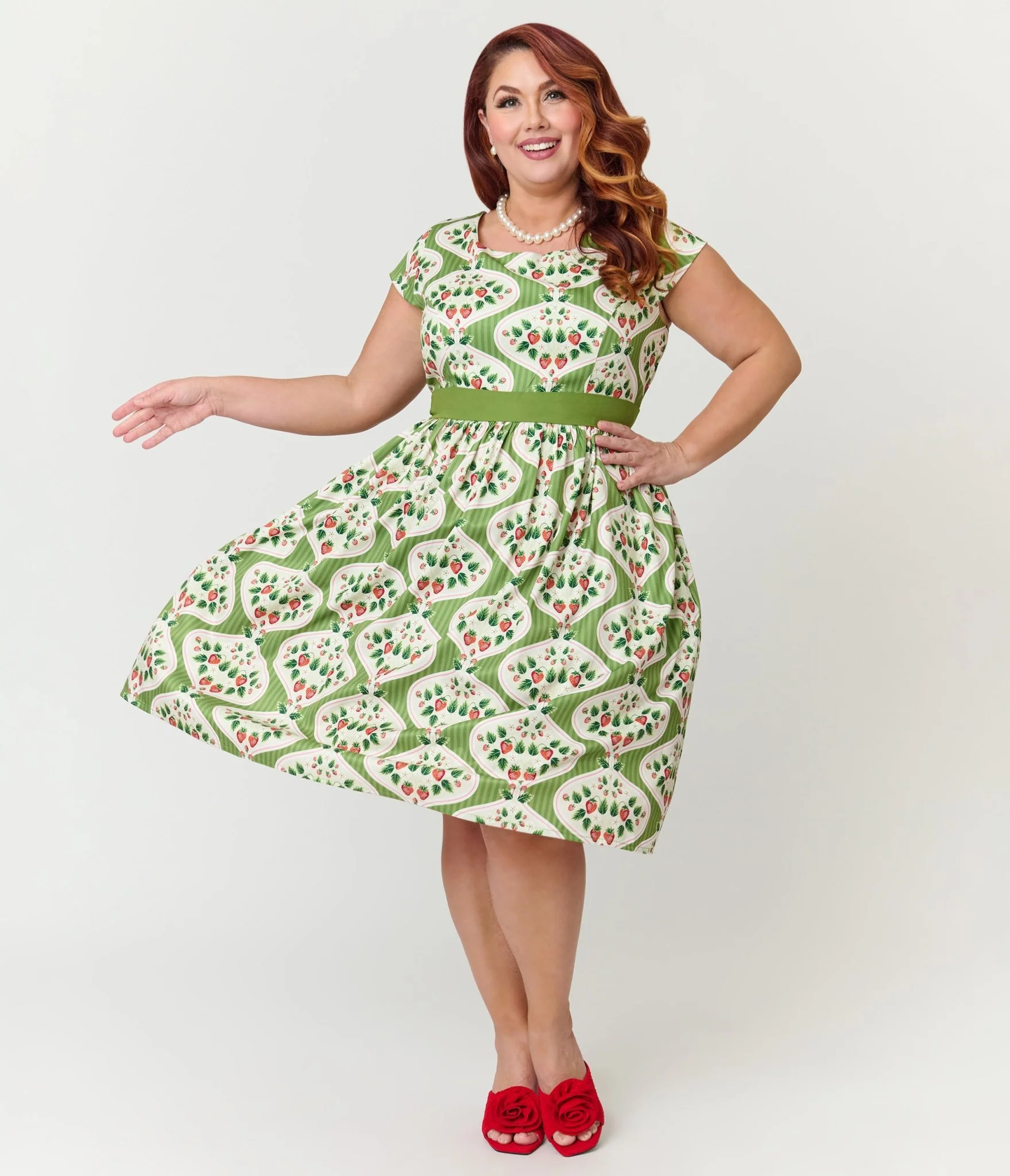 Magnolia Place Plus Size Strawberry Wallpaper Anna Swing Dress - Image 4