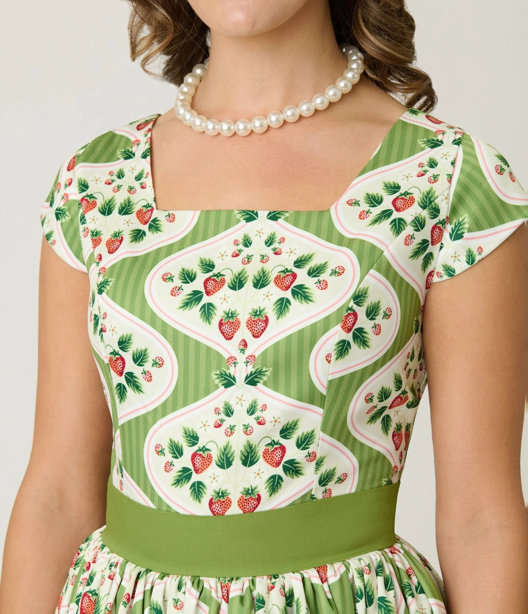 Magnolia Place Strawberry Wallpaper Anna Swing Dress - Image 4