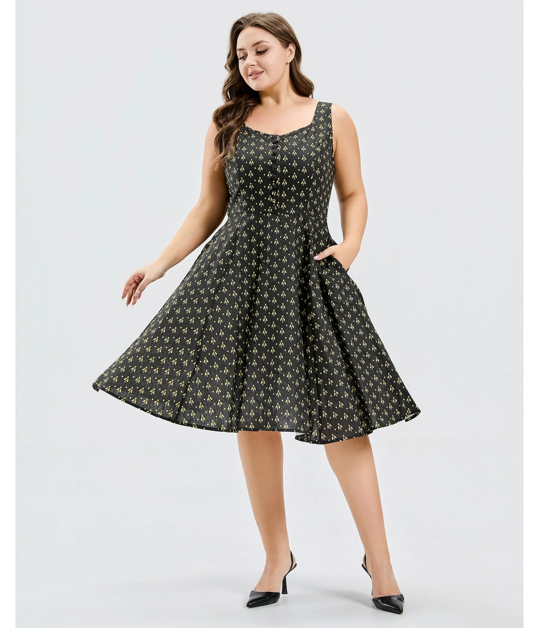 Plus Size Black Atomic Bees Print Heidi Dress - Image 3