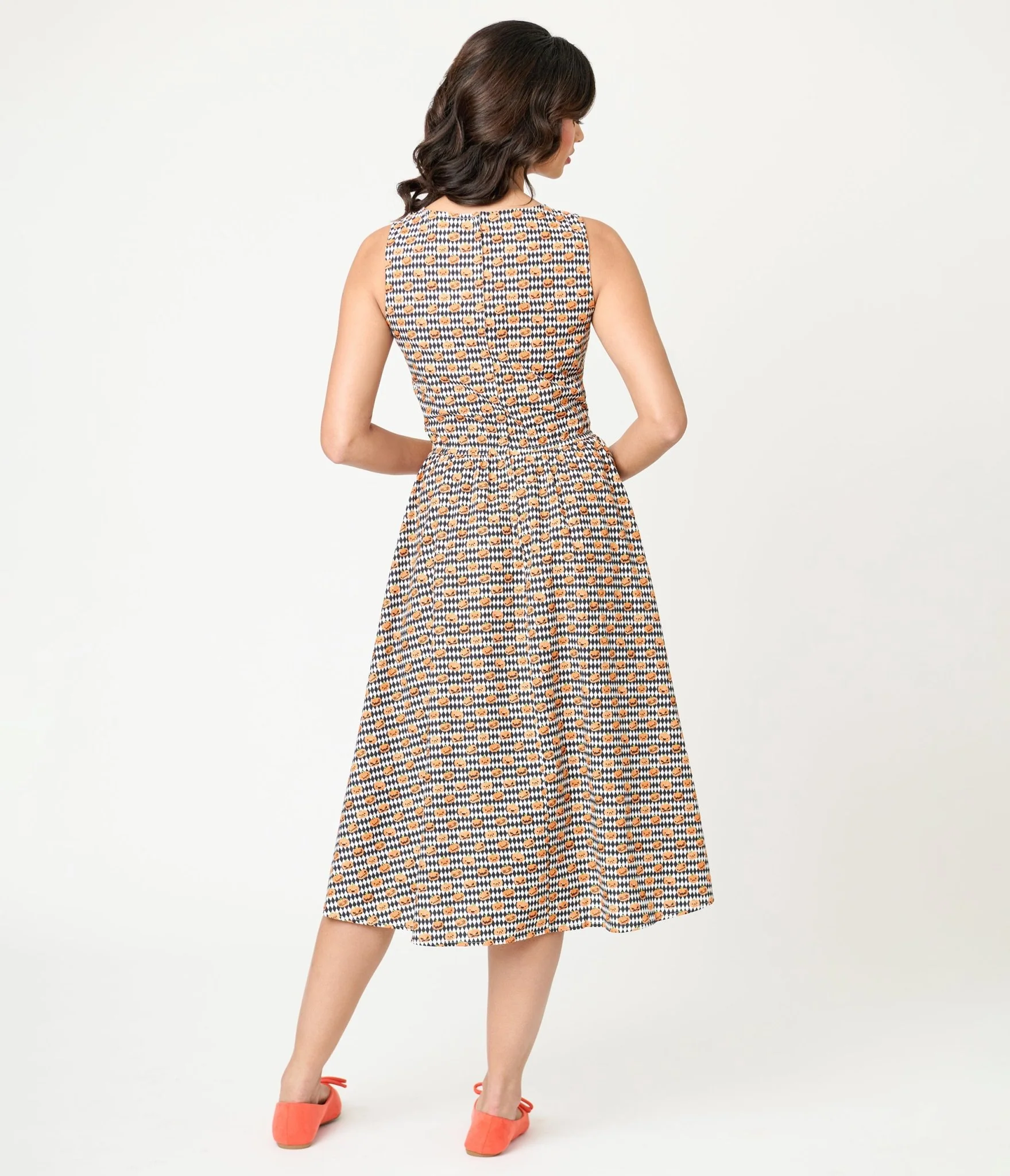 Retrolicious Black & White Diamonds & Pumpkins Midi Dress - Image 2