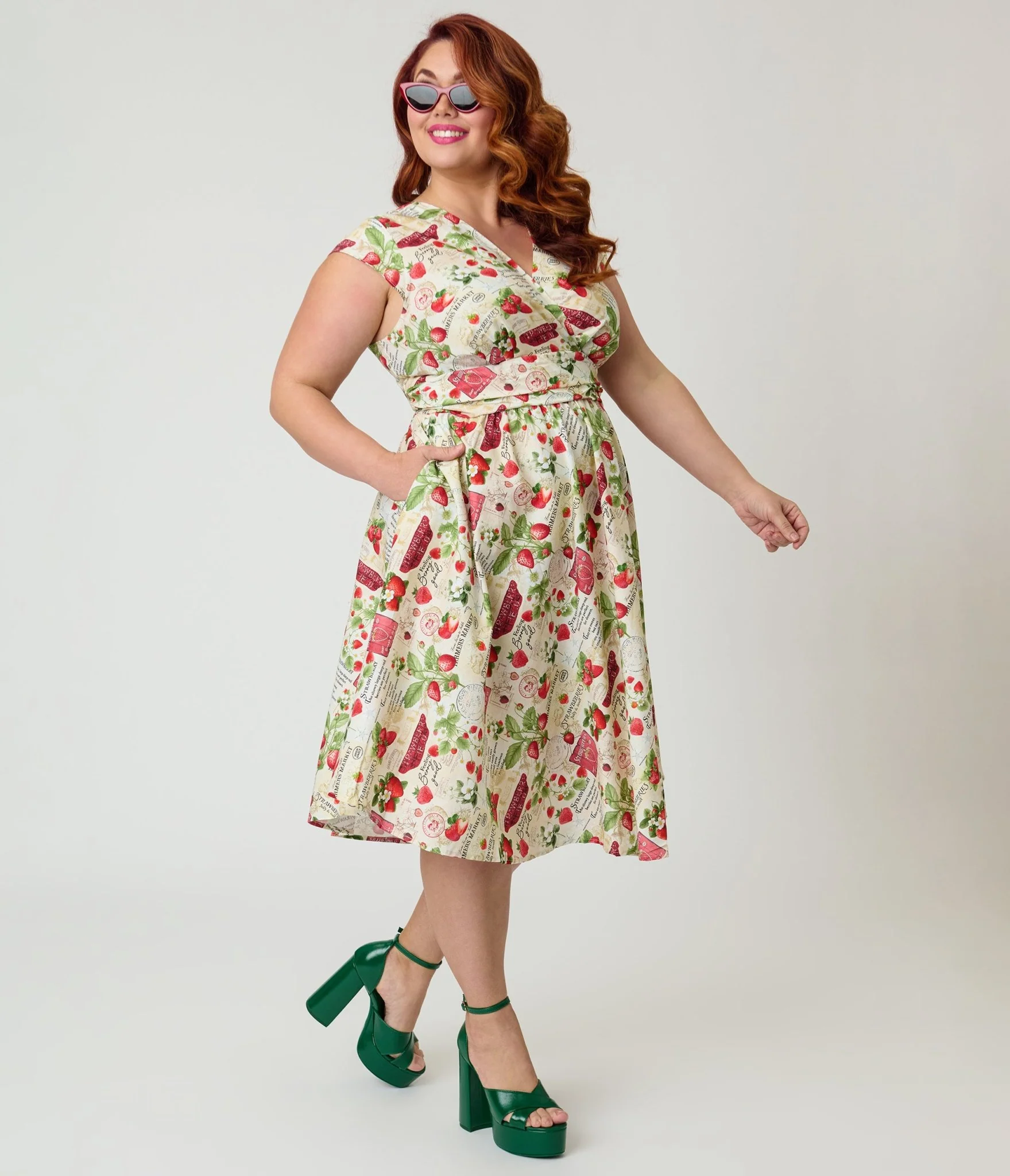 Retrolicious Plus Size Strawberry Print Greta Swing Dress - Image 4