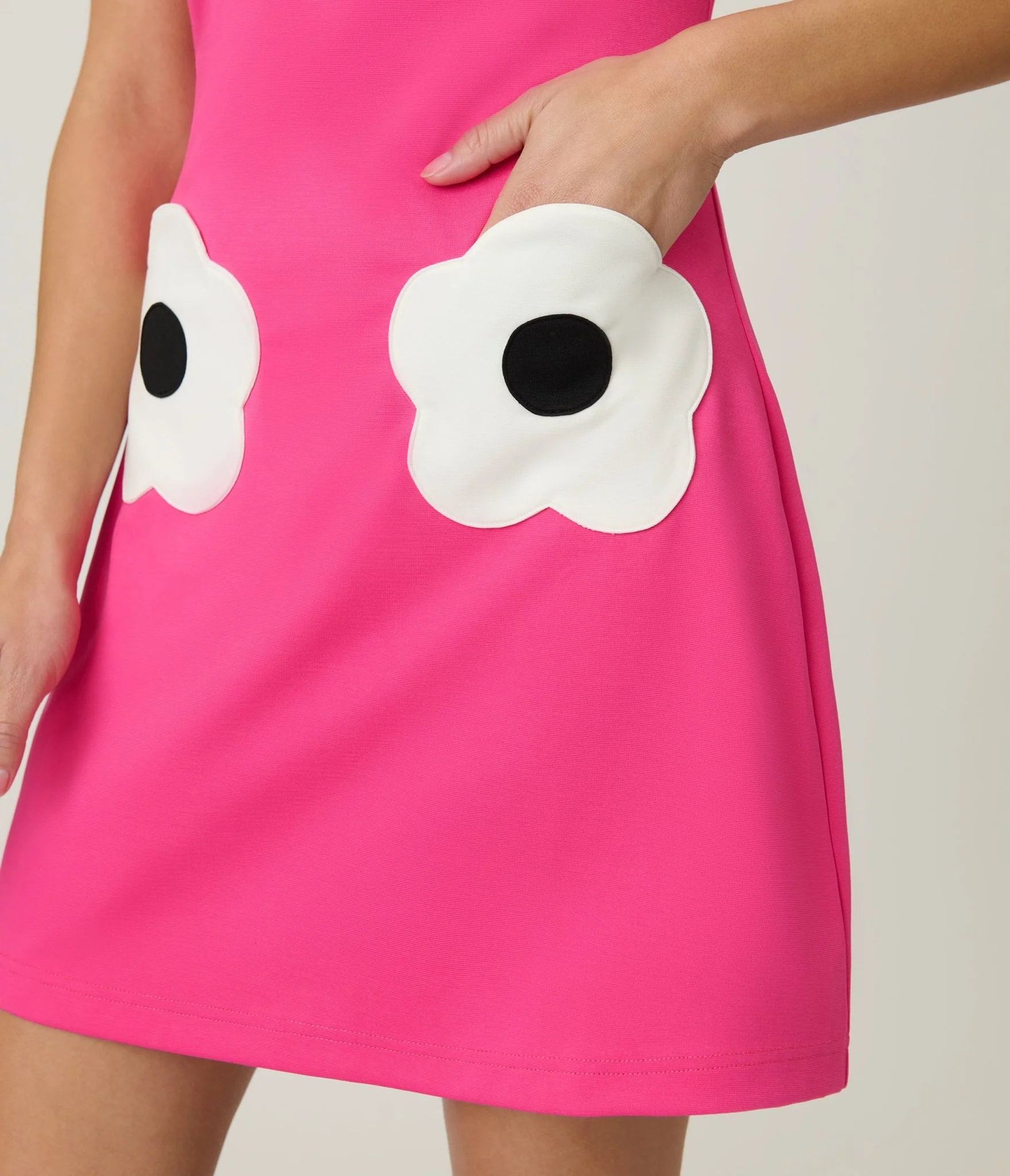 Smak Parlour Hot Pink & White Flower Pocket Dress - Image 5