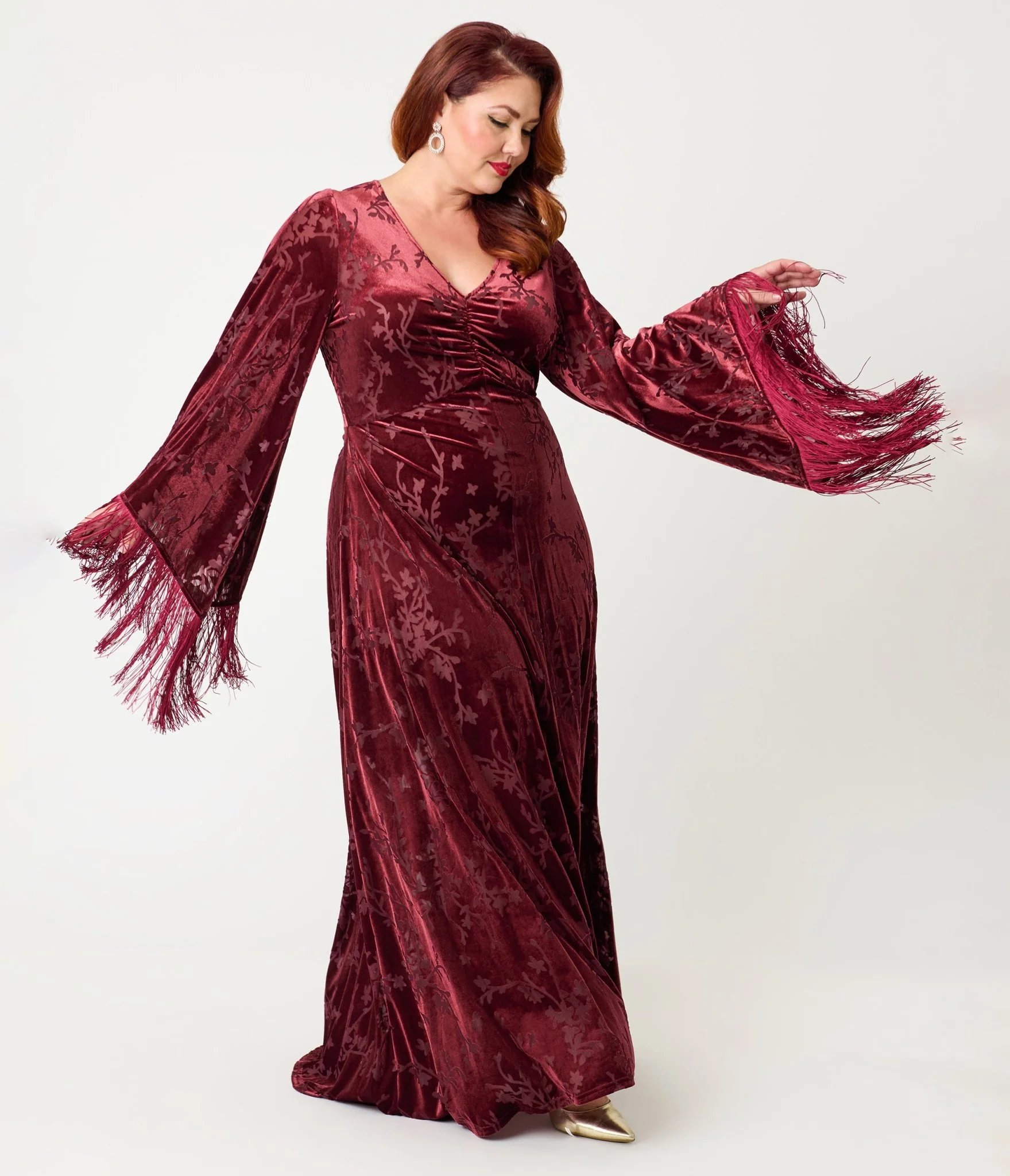 Smak Parlour Plus Size Raspberry Velvet Burnout Fringe Sleeve Stevie Maxi Dress - Image 3