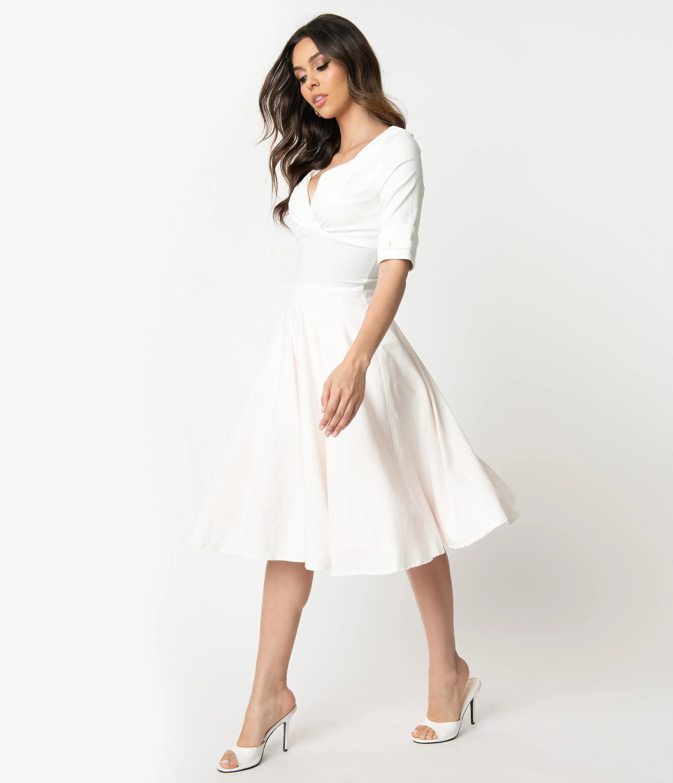 Unique Vintage Ivory Delores Swing Dress with Sleeves - Image 4