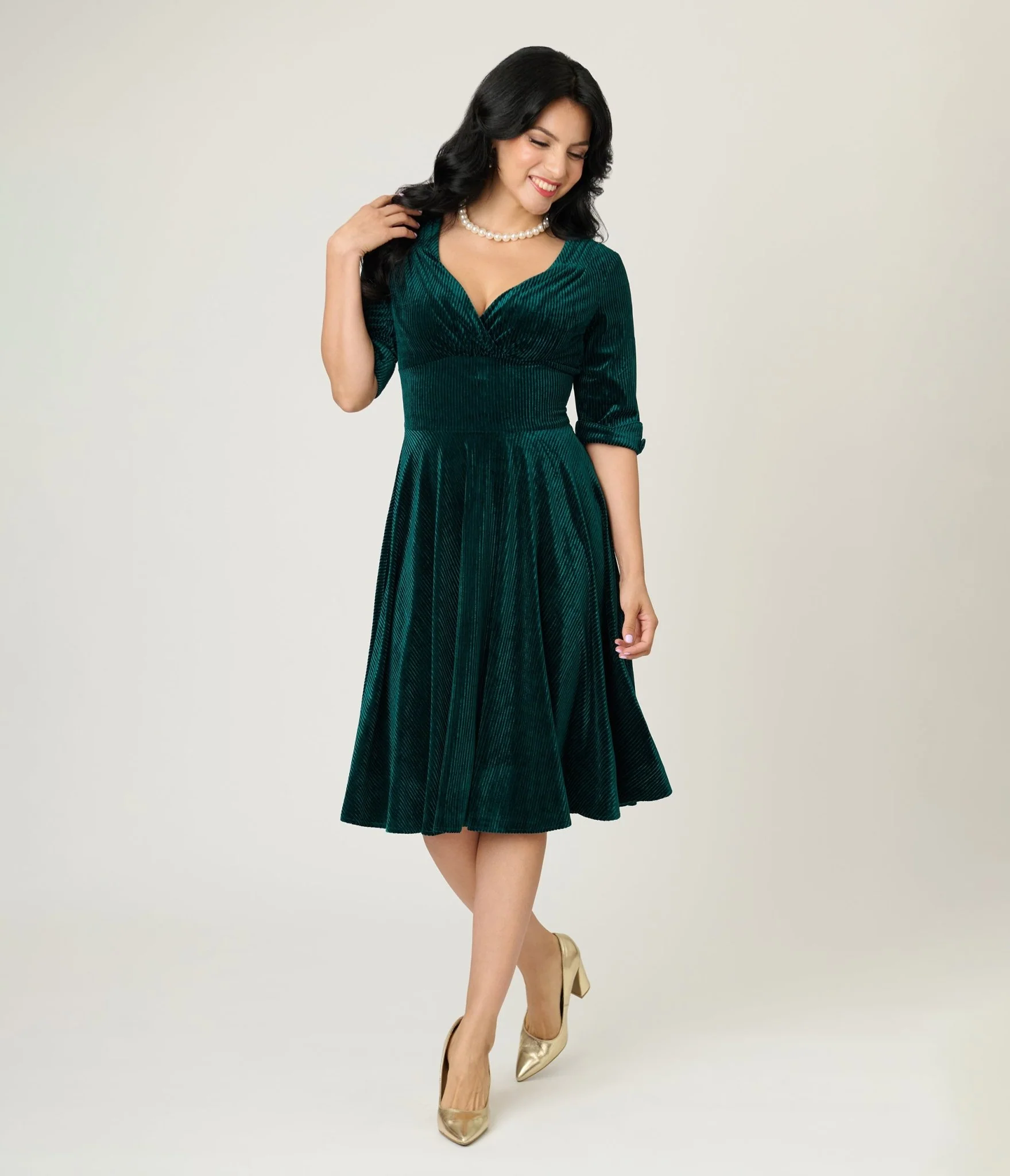 Unique Vintage Emerald Textured Velvet Delores Swing Dress - Image 3