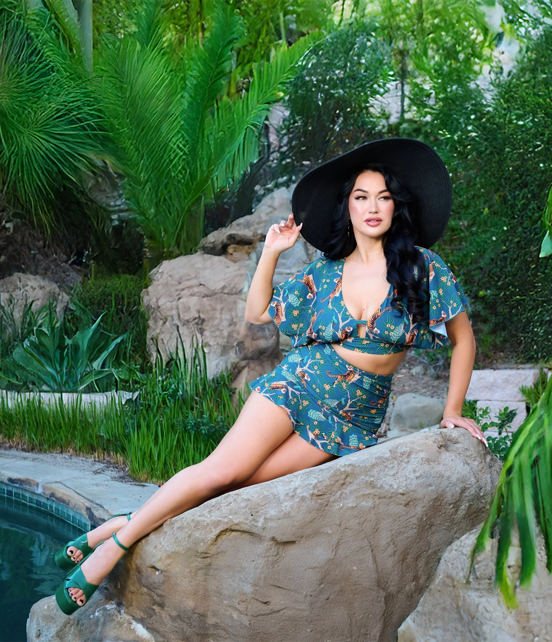 Unique Vintage Green Tiger Print Flutter Sleeve Swim Top - Image 5