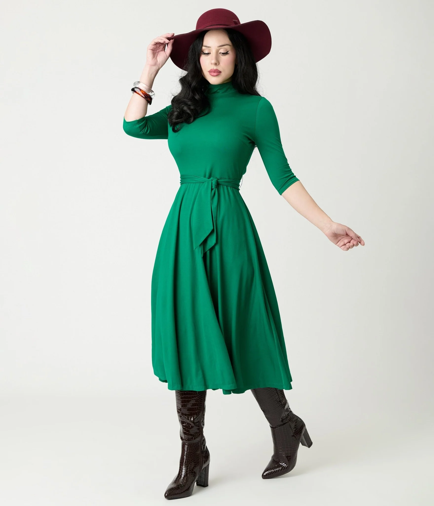 Unique Vintage Green Turtleneck Midi Dress