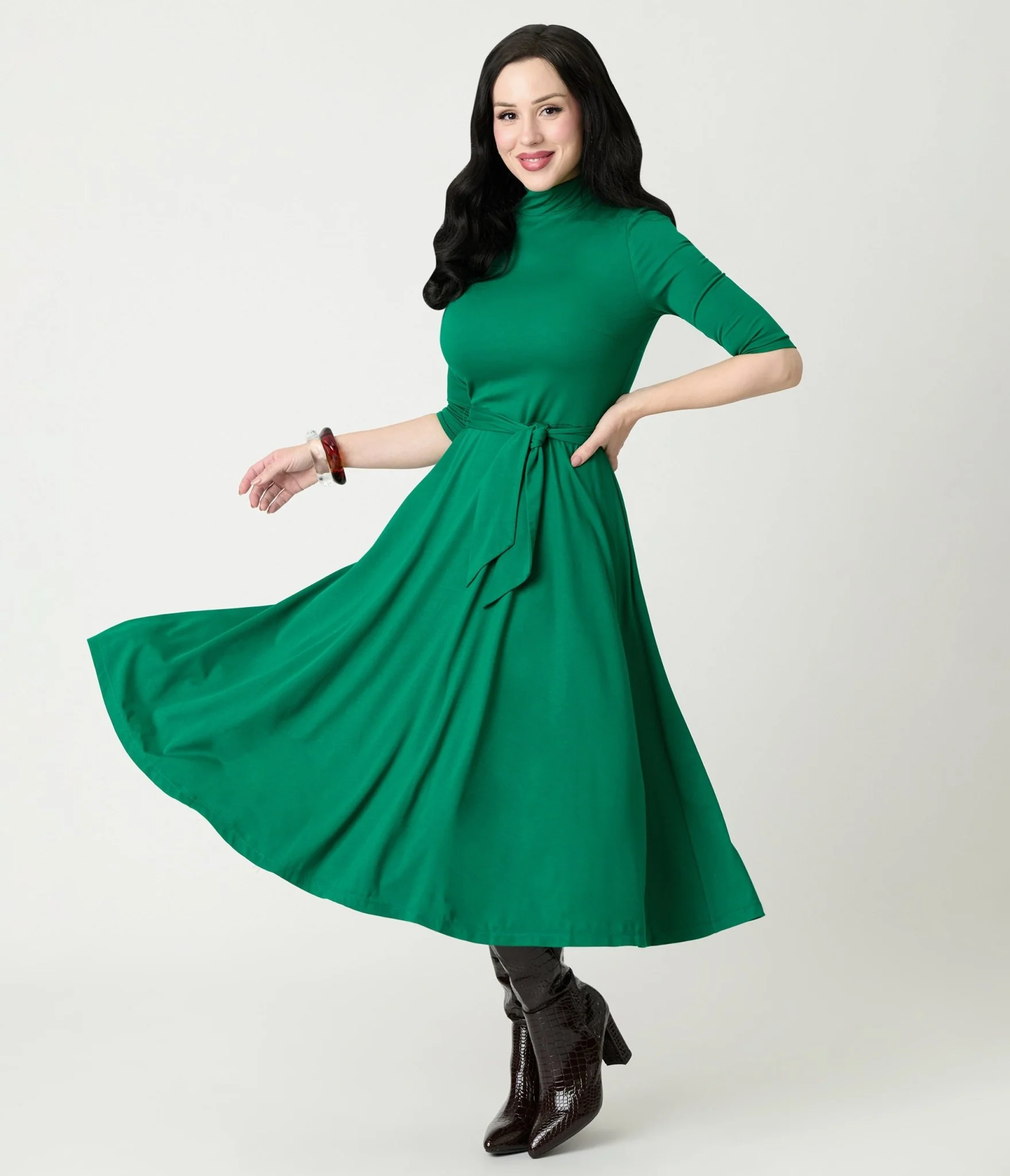 Unique Vintage Green Turtleneck Midi Dress - Image 3