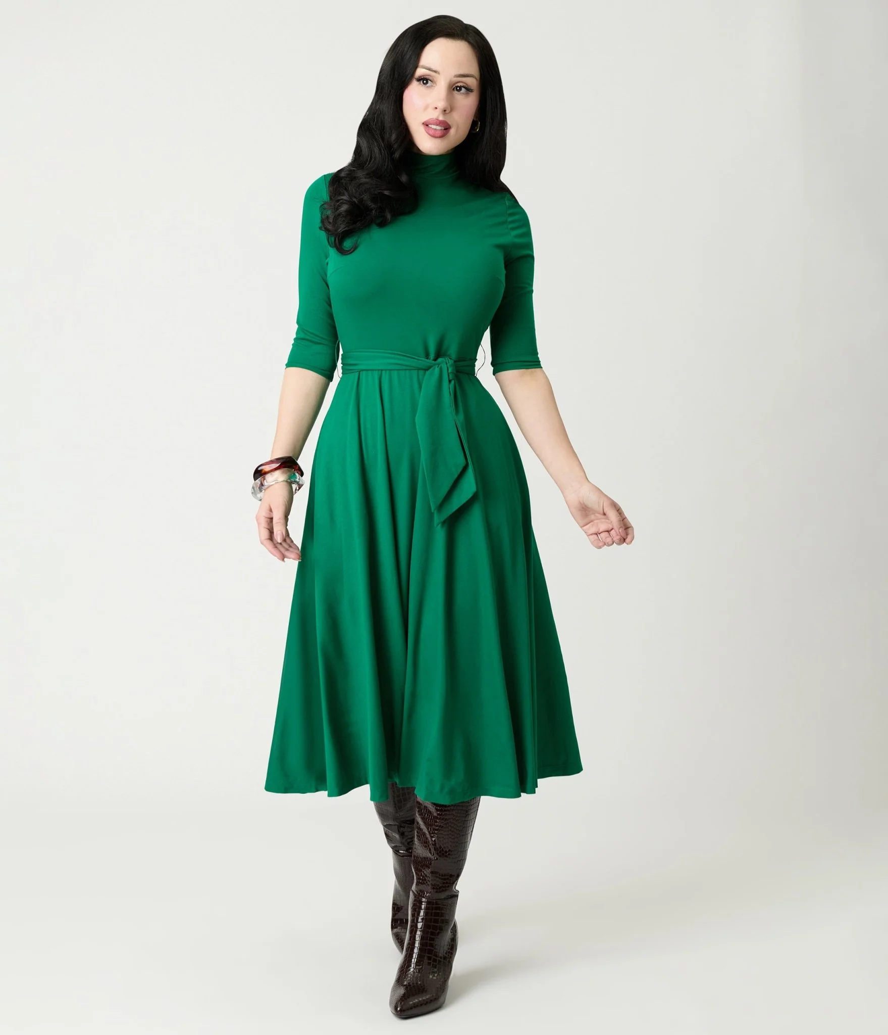 Unique Vintage Green Turtleneck Midi Dress - Image 4