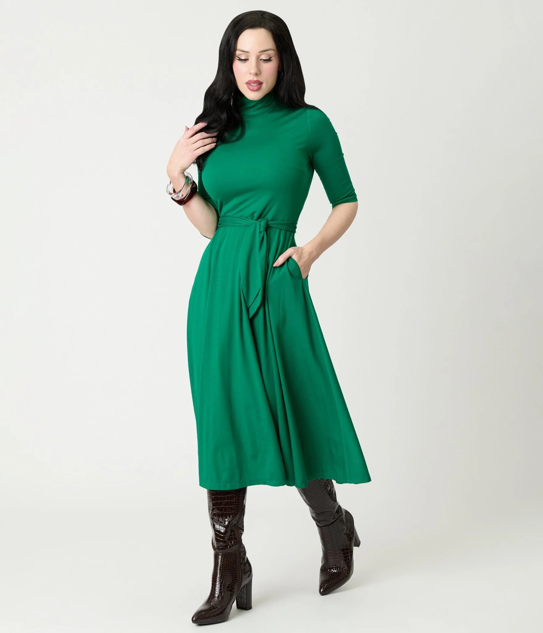 Unique Vintage Green Turtleneck Midi Dress - Image 5