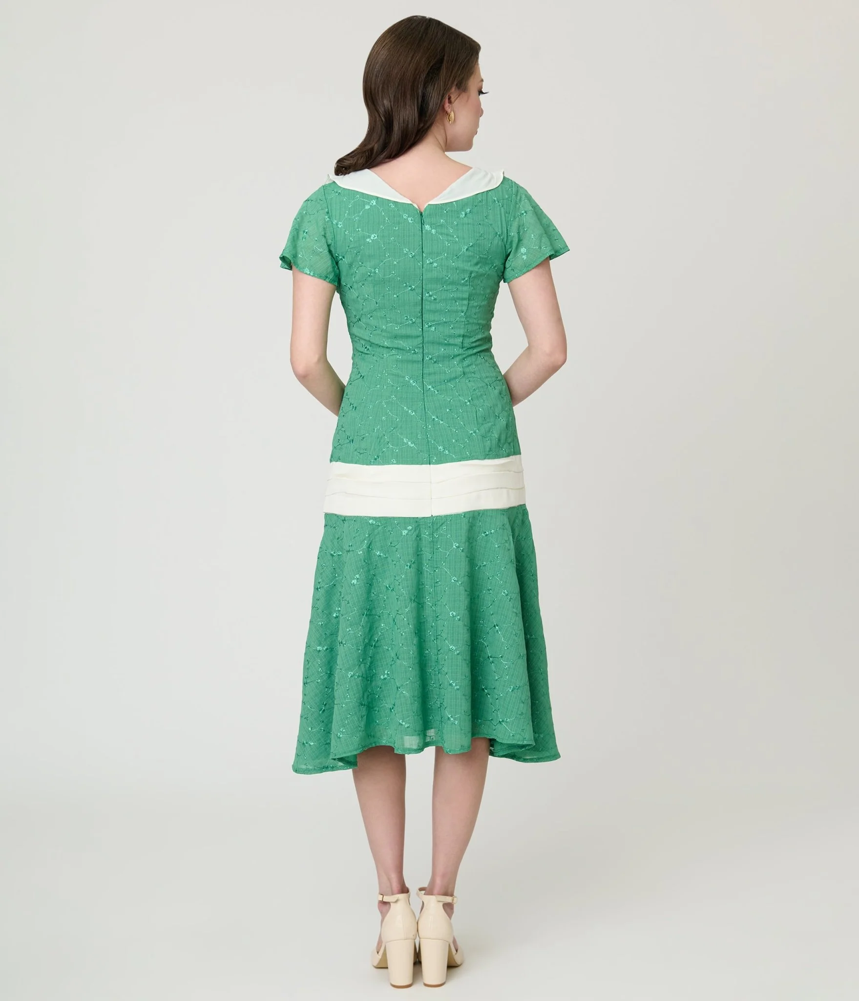 Unique Vintage Light Green & Ivory Wilshire Flapper Dress - Image 2