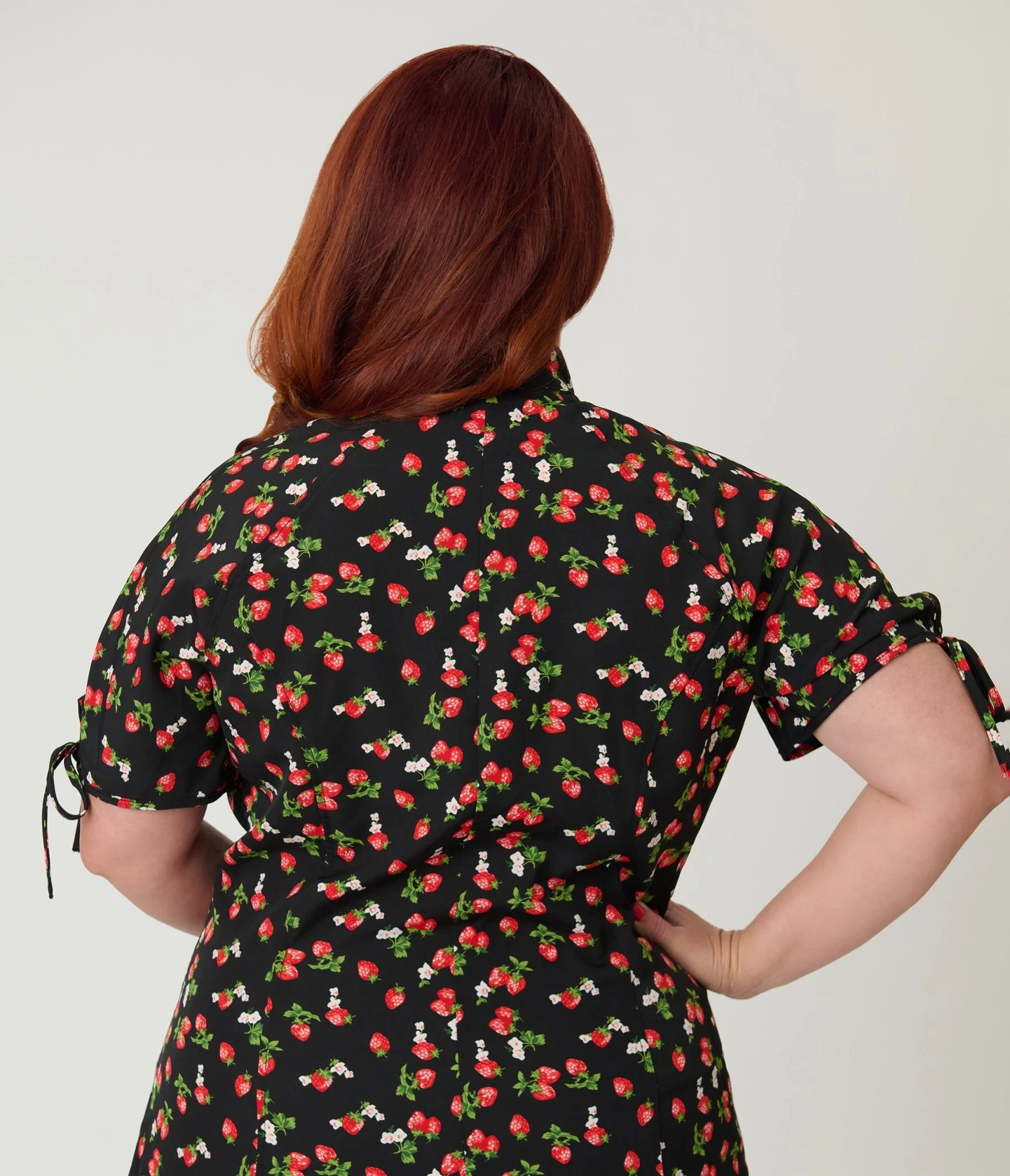 Unique Vintage Plus Size Black & Berries Print Chita Blouse - Image 2