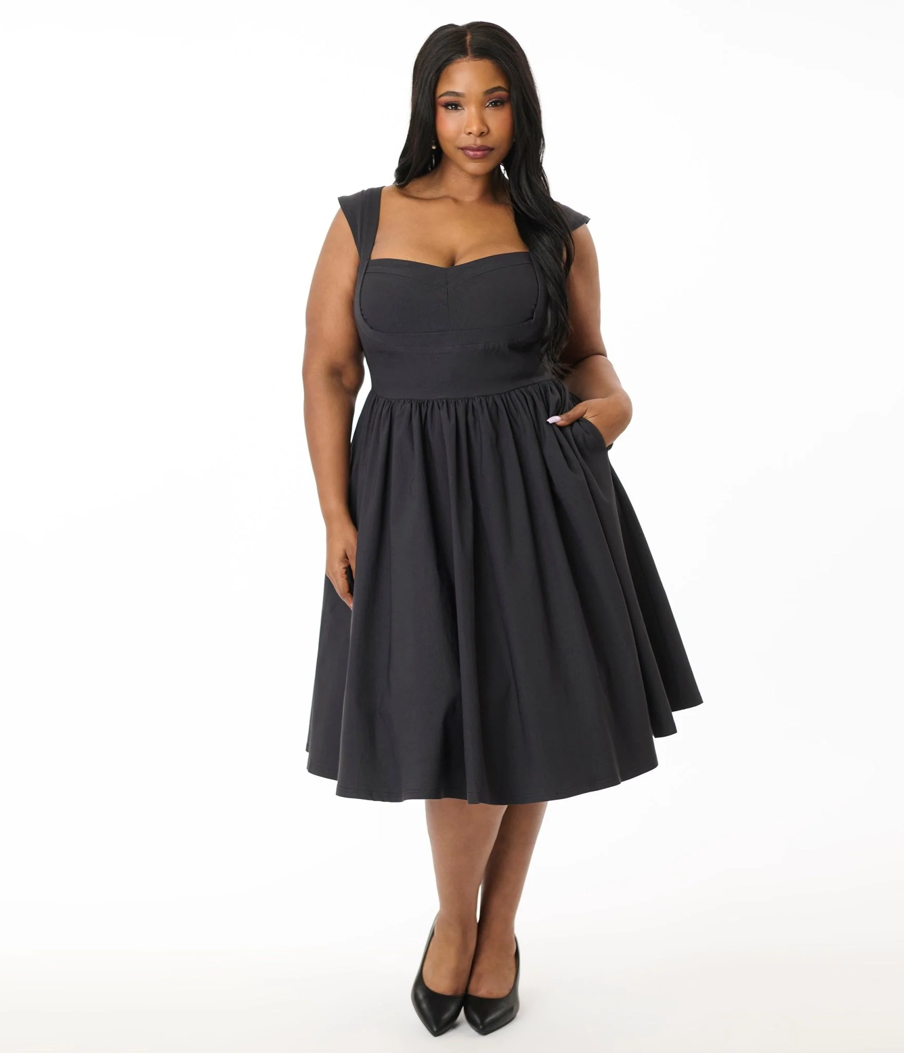 Unique Vintage Plus Size Black Sleeveless Swing Dress - Image 4