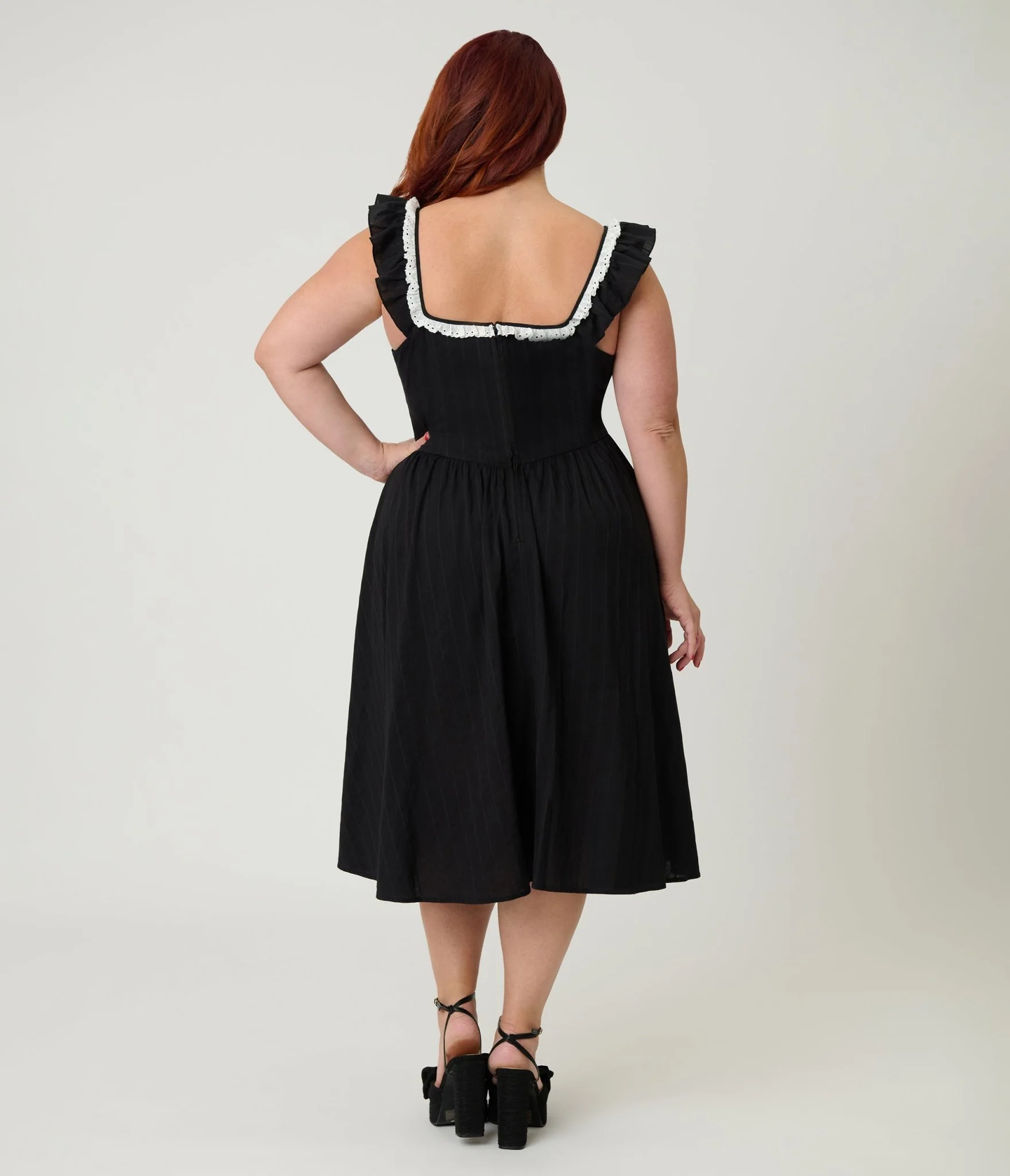 Unique Vintage Plus Size Black Sweetheart Flutter Sleeve Swing Dress - Image 2