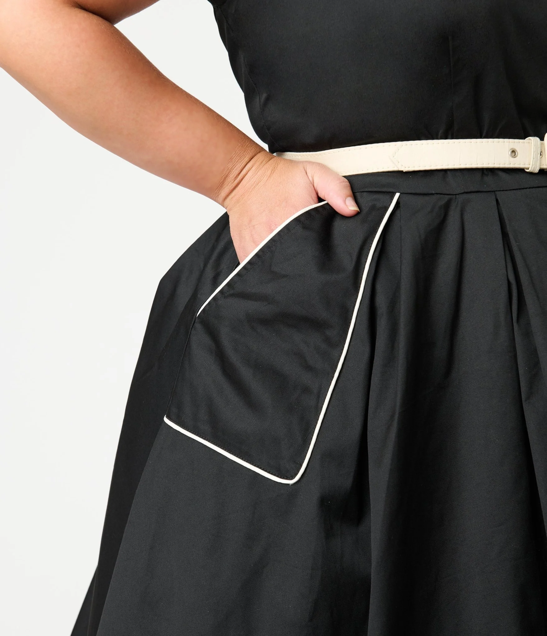 Unique Vintage Plus Size Black & White Cotton Shirt Swing Dress - Image 5