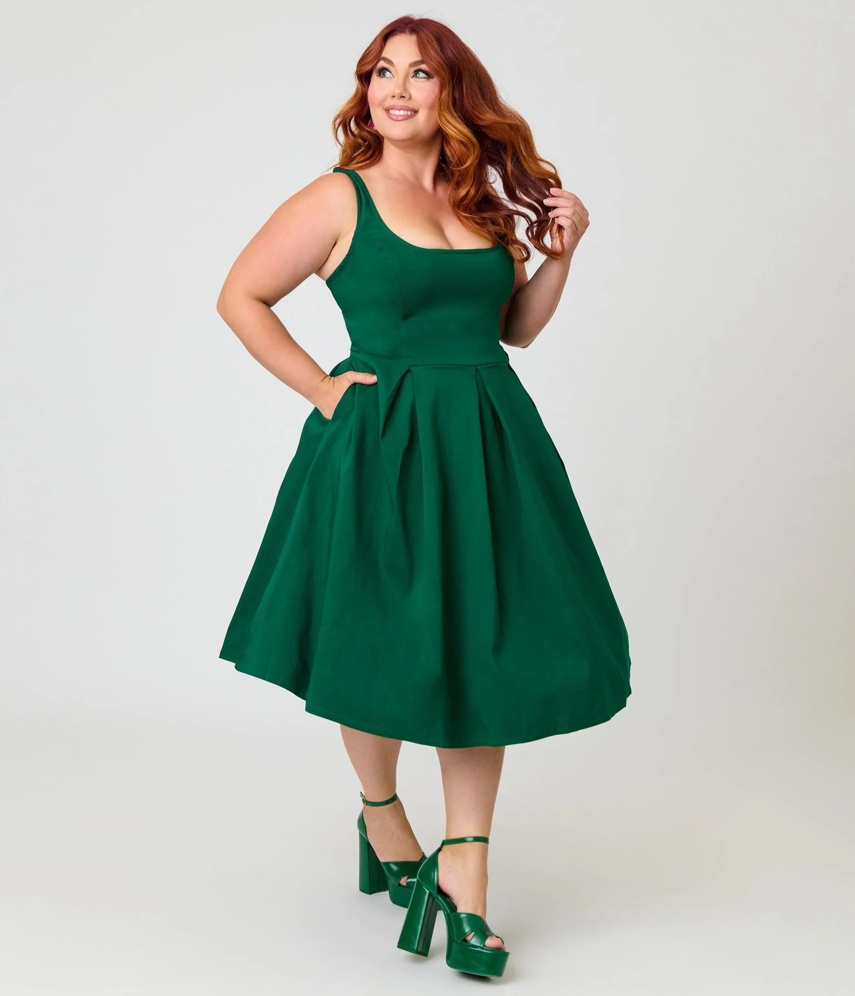 Unique Vintage Plus Size Emerald Green Square Neck Pleated Swing Dress - Image 4