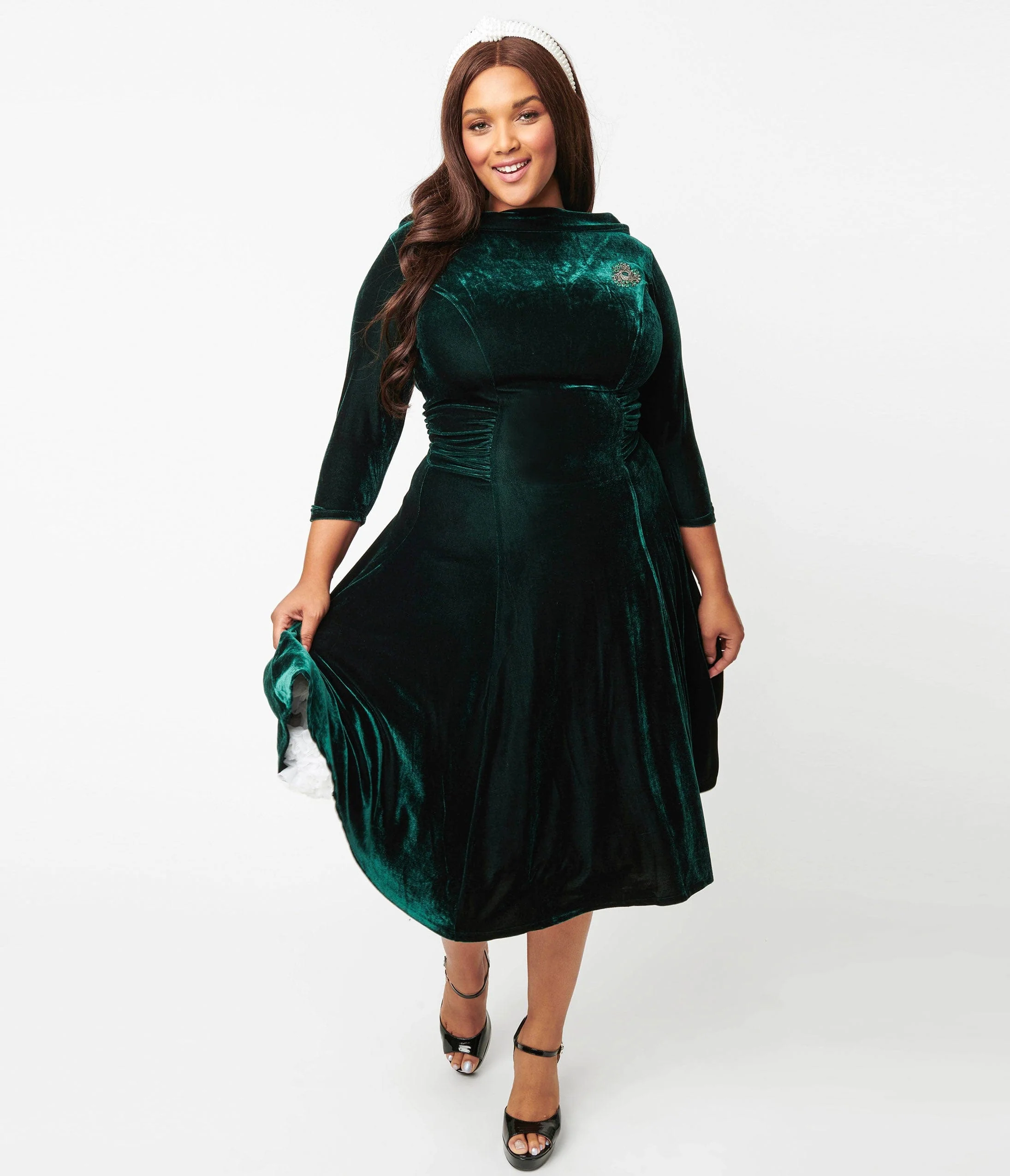 Unique Vintage Plus Size Emerald Velvet Nicola Swing Dress - Image 4