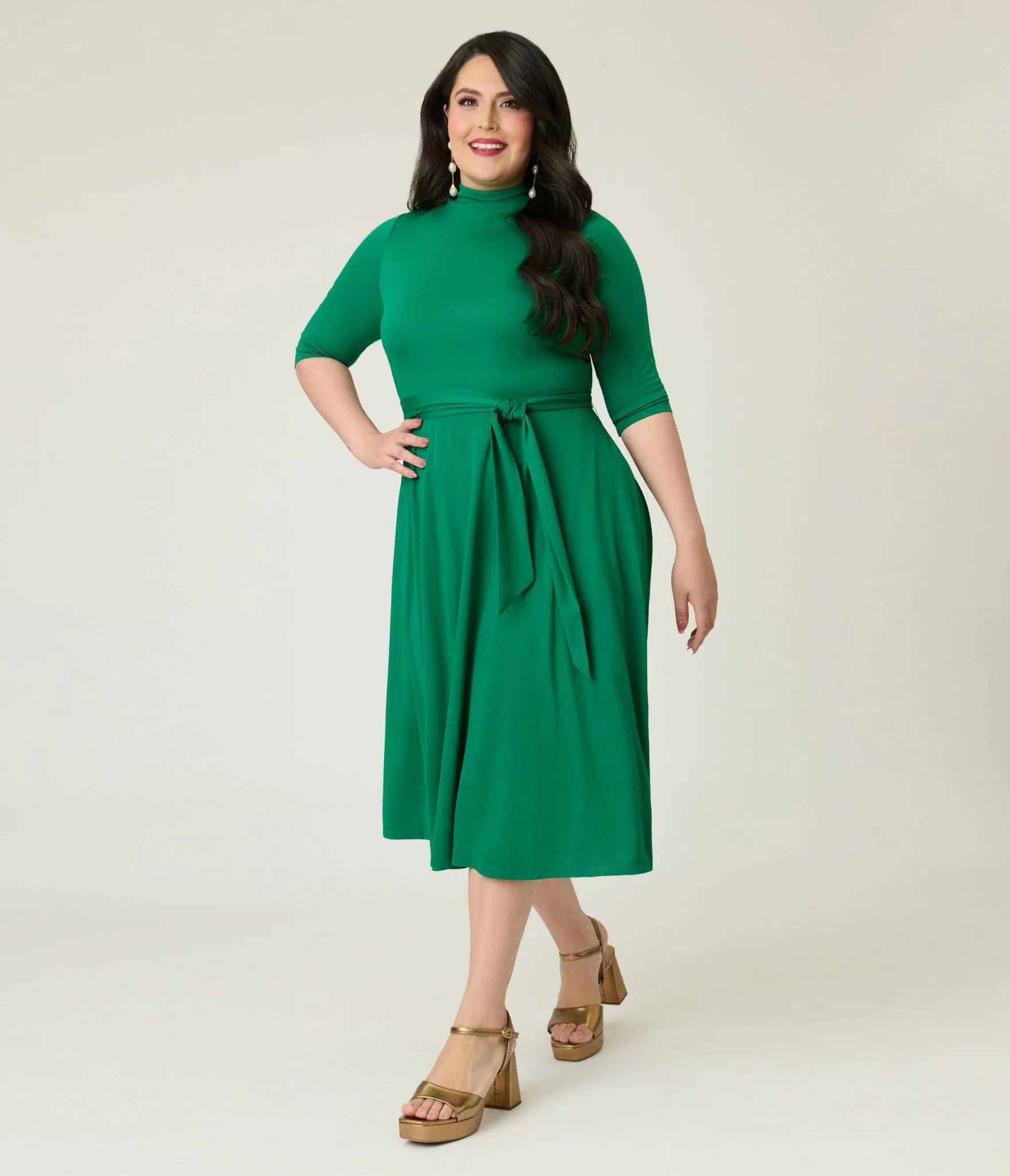 Unique Vintage Plus Size Green Turtleneck Midi Dress - Image 3