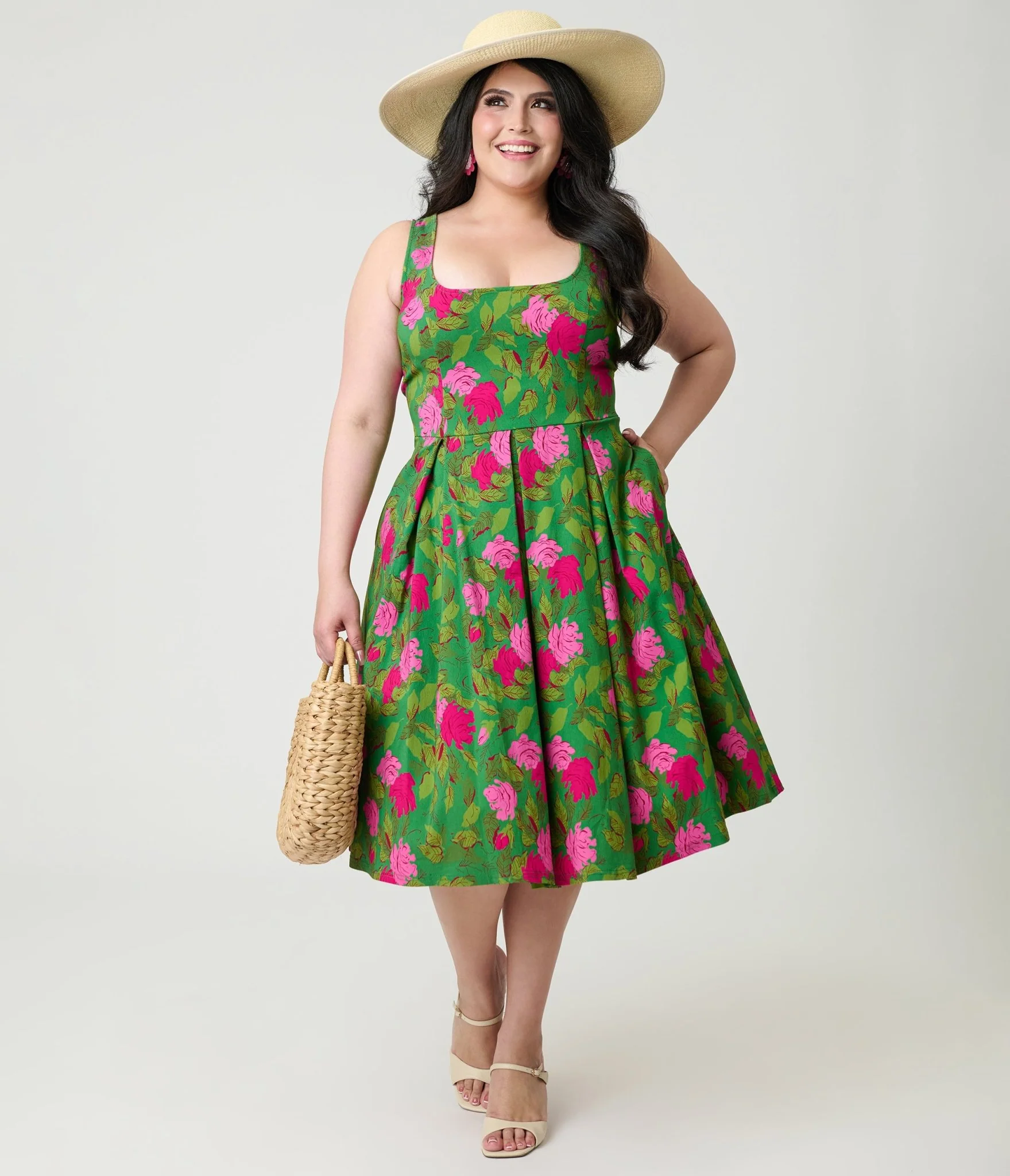 Unique Vintage Plus Size Green Vintage Rose Square Neck Pleated Swing Dress - Image 3
