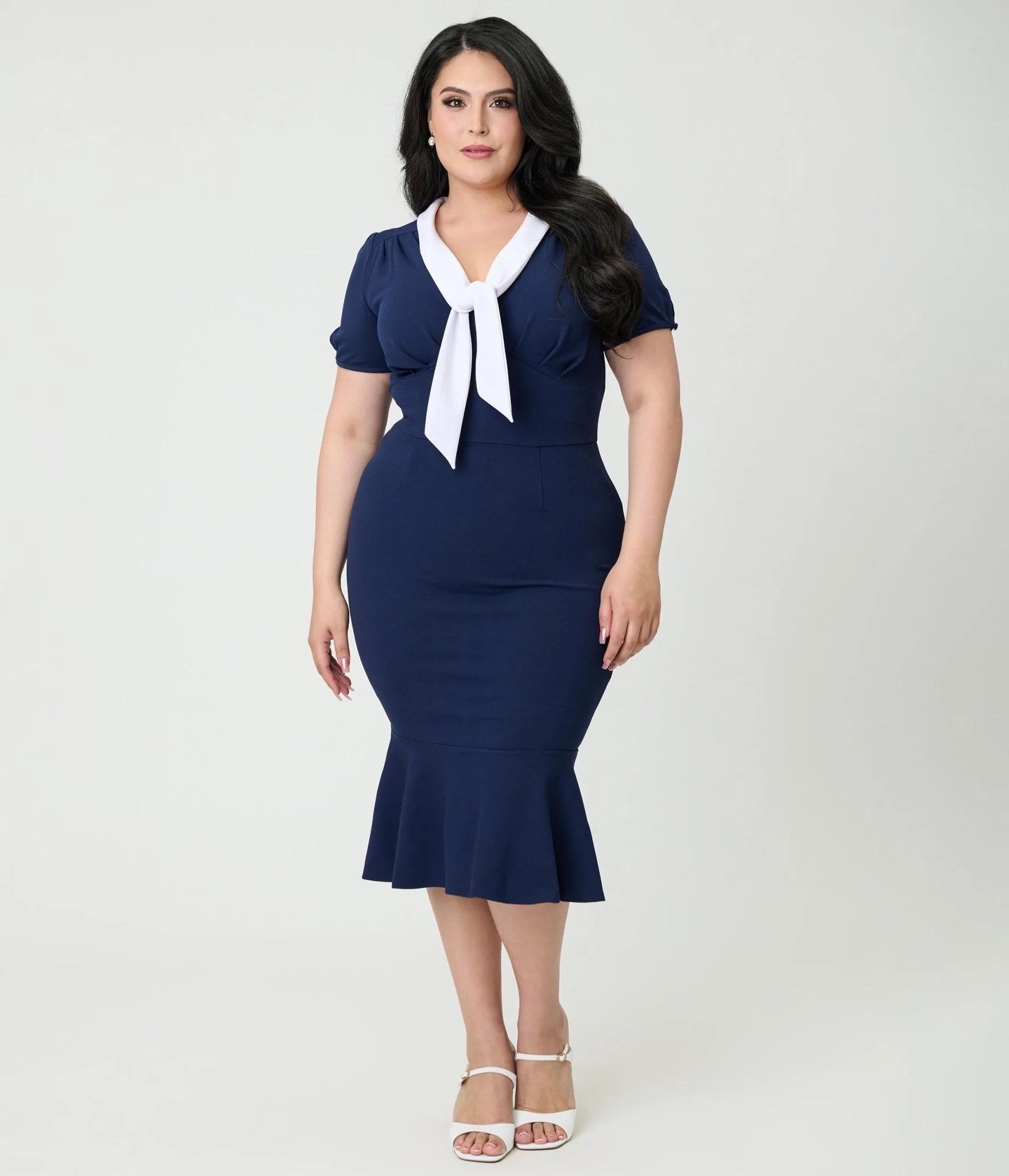 Unique Vintage Plus Size Navy Holloway Wiggle Dress - Image 4