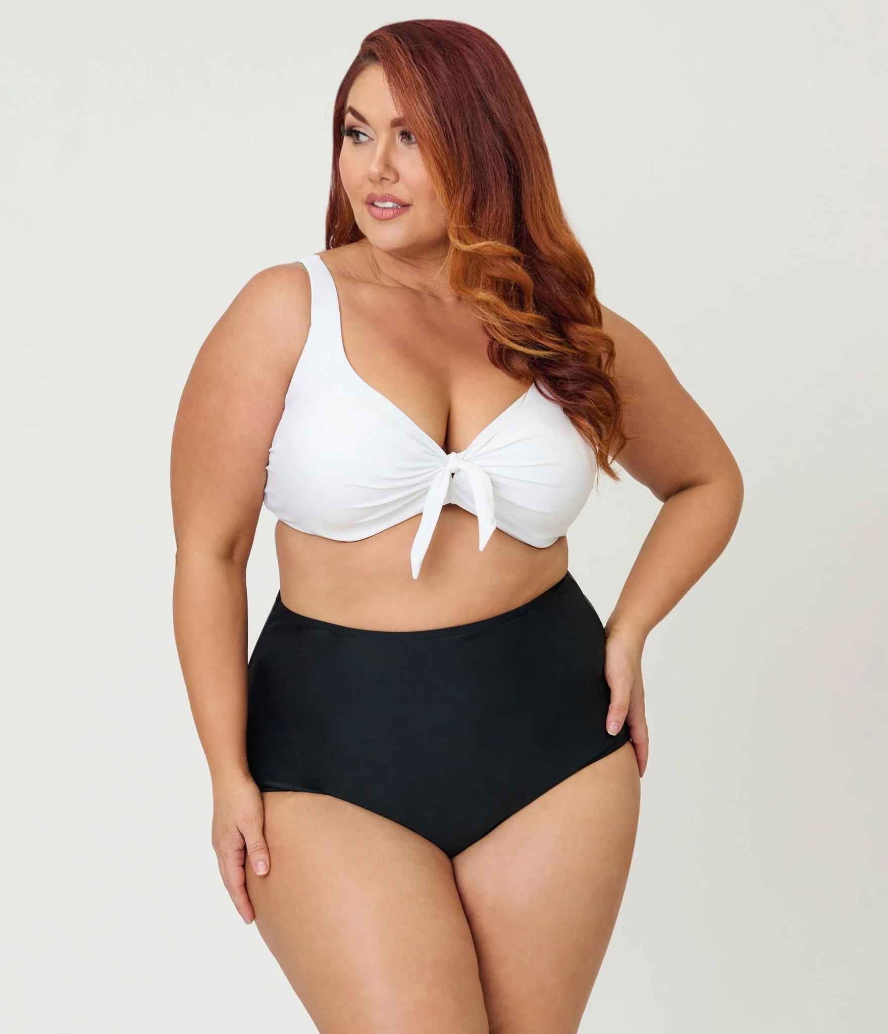 Unique Vintage Plus Size White Swim Top - Image 4