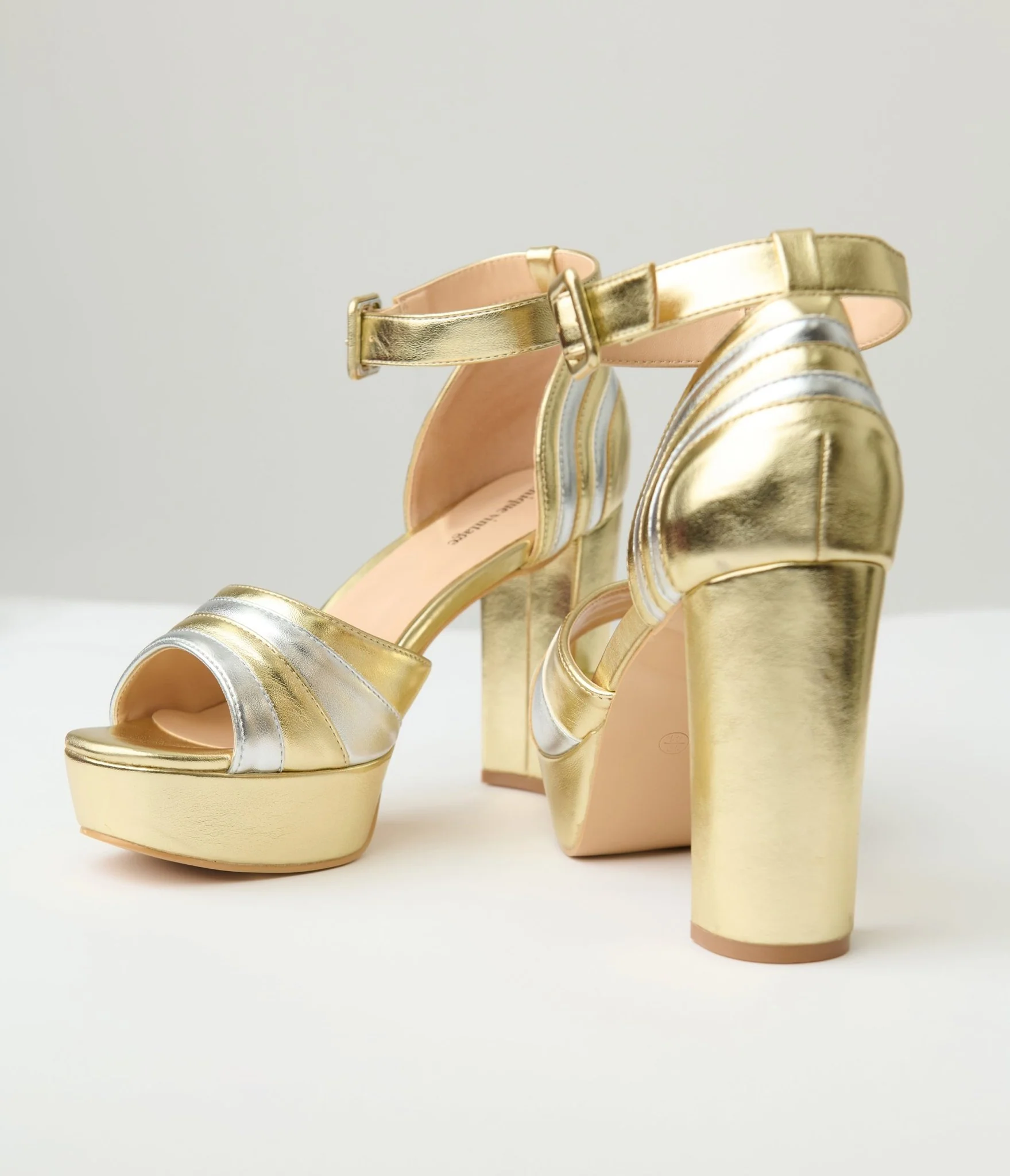 Unique Vintage Silver & Gold Leatherette Peep Toe Pumps - Image 3