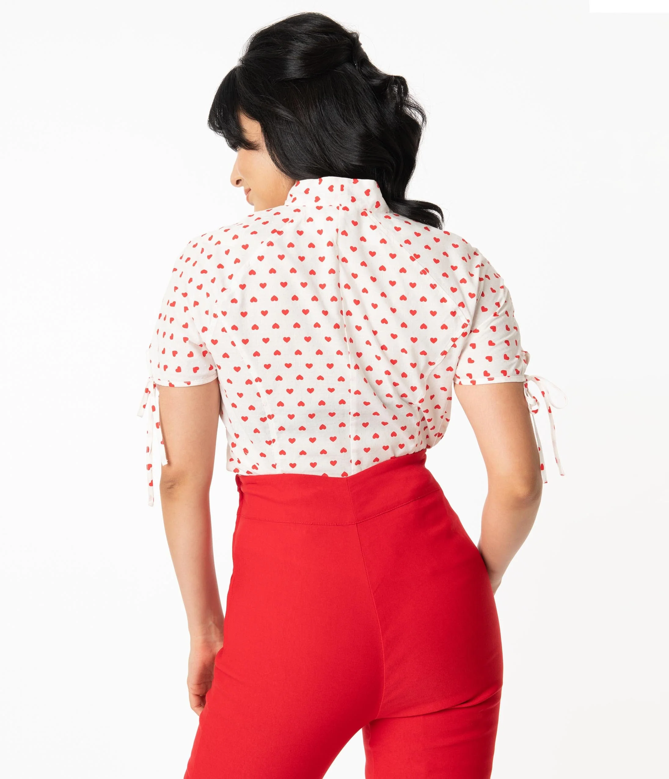 Unique Vintage 1960s White & Red Heart Print Chita Blouse - Image 3